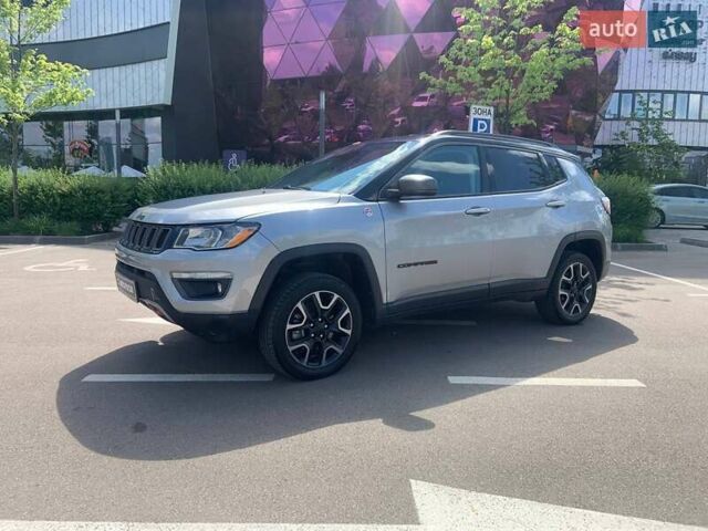 Джип Compass 2019 у Києві на Automoto.ua Сірий Джип Compass, об'ємом двигуна 2.36 л та пробігом 130 тис. км за 15990 $, фото 2 на Automoto.ua