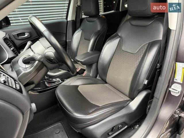Сірий Джип Compass, об'ємом двигуна 2.36 л та пробігом 94 тис. км за 15990 $, фото 9 на Automoto.ua