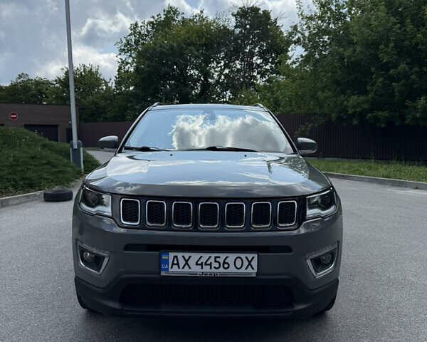 Серый Джип Компас, объемом двигателя 2.4 л и пробегом 95 тыс. км за 18100 $, фото 1 на Automoto.ua
