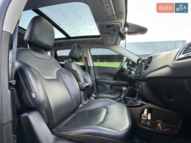 Сірий Джип Compass, об'ємом двигуна 2.36 л та пробігом 187 тис. км за 17700 $, фото 37 на Automoto.ua