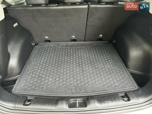 Серый Джип Компас, объемом двигателя 2.36 л и пробегом 189 тыс. км за 17300 $, фото 13 на Automoto.ua