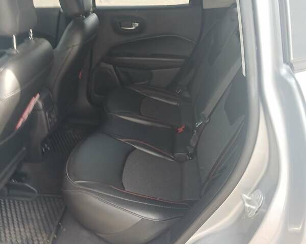 Серый Джип Компас, объемом двигателя 2.4 л и пробегом 111 тыс. км за 16500 $, фото 1 на Automoto.ua