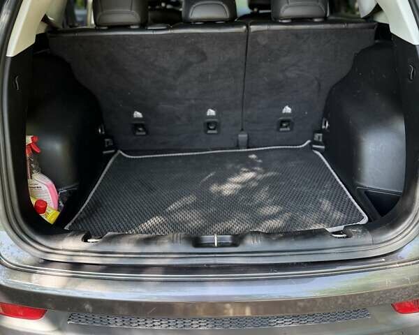 Джип Compass 2019 у Барвенковом на Automoto.ua Сірий Джип Compass, об'ємом двигуна 2.36 л та пробігом 114 тис. км за 14500 $, фото 8 на Automoto.ua