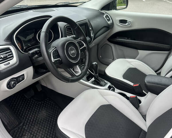 Серый Джип Компас, объемом двигателя 2.4 л и пробегом 112 тыс. км за 13600 $, фото 7 на Automoto.ua