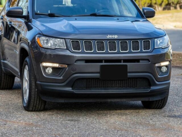 Сірий Джип Compass, об'ємом двигуна 2.4 л та пробігом 46 тис. км за 10400 $, фото 1 на Automoto.ua