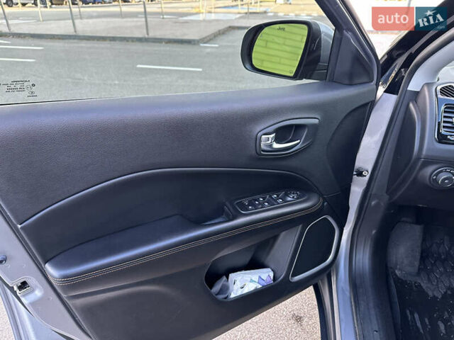 Сірий Джип Compass, об'ємом двигуна 2.36 л та пробігом 187 тис. км за 17700 $, фото 34 на Automoto.ua