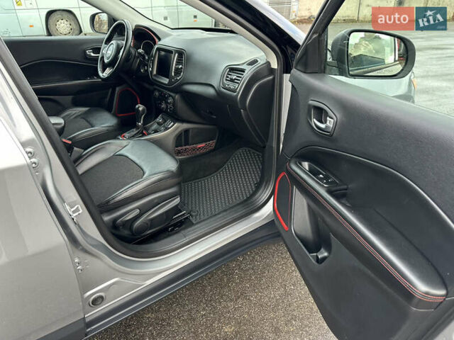 Серый Джип Компас, объемом двигателя 2.36 л и пробегом 181 тыс. км за 16500 $, фото 11 на Automoto.ua