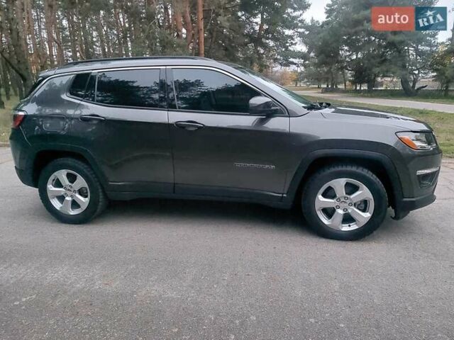 Серый Джип Компас, объемом двигателя 2.36 л и пробегом 78 тыс. км за 14700 $, фото 3 на Automoto.ua