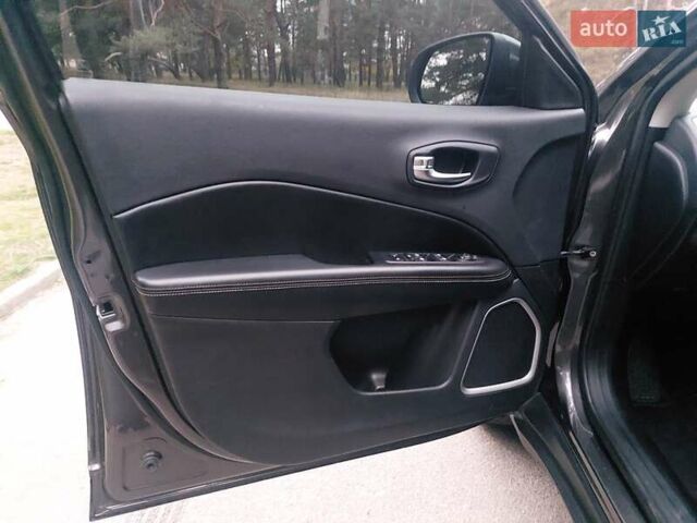 Серый Джип Компас, объемом двигателя 2.36 л и пробегом 78 тыс. км за 14700 $, фото 11 на Automoto.ua