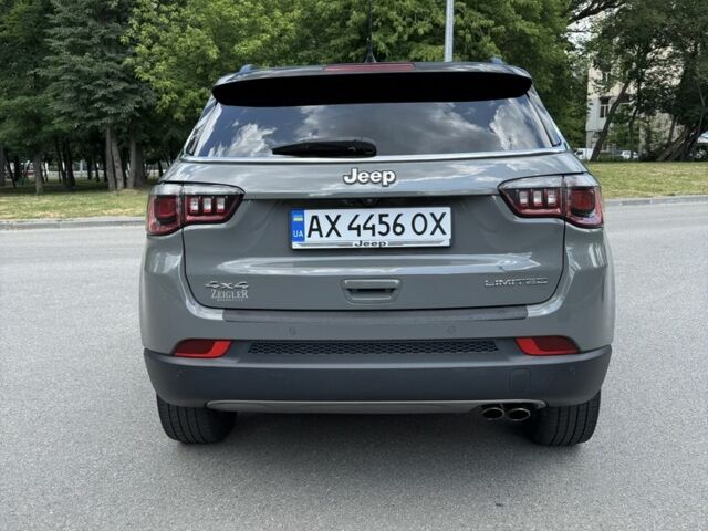 Сірий Джип Compass, об'ємом двигуна 2.4 л та пробігом 96 тис. км за 17500 $, фото 1 на Automoto.ua