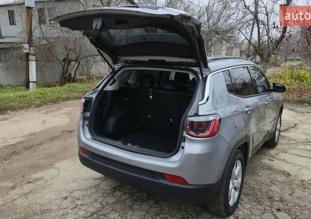 Сірий Джип Compass, об'ємом двигуна 2.36 л та пробігом 94 тис. км за 17100 $, фото 7 на Automoto.ua