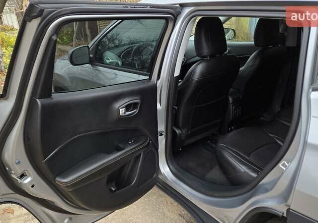 Сірий Джип Compass, об'ємом двигуна 2.36 л та пробігом 94 тис. км за 17100 $, фото 9 на Automoto.ua