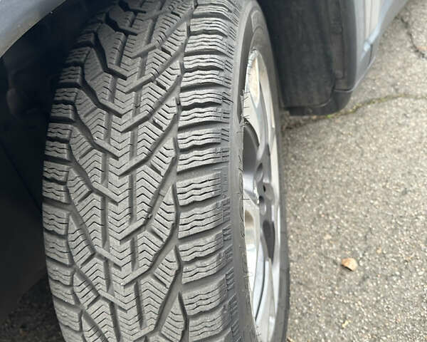 Серый Джип Компас, объемом двигателя 2.36 л и пробегом 189 тыс. км за 17300 $, фото 2 на Automoto.ua