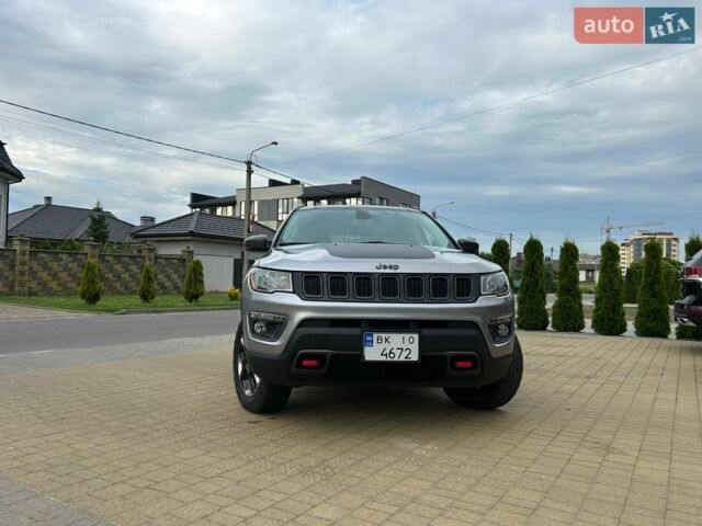 Сірий Джип Compass, об'ємом двигуна 2.4 л та пробігом 108 тис. км за 16200 $, фото 1 на Automoto.ua