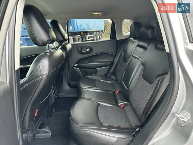 Серый Джип Компас, объемом двигателя 2.36 л и пробегом 181 тыс. км за 16500 $, фото 8 на Automoto.ua