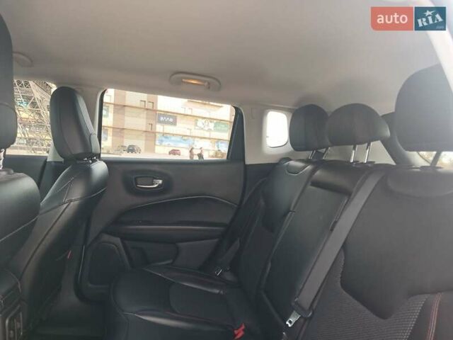 Серый Джип Компас, объемом двигателя 2.4 л и пробегом 111 тыс. км за 16500 $, фото 2 на Automoto.ua