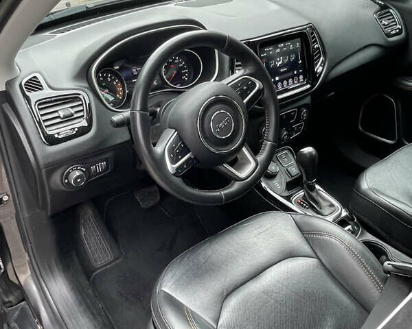 Сірий Джип Compass, об'ємом двигуна 2.4 л та пробігом 126 тис. км за 16000 $, фото 9 на Automoto.ua