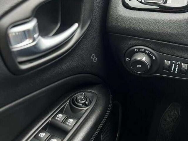 Джип Compass 2019 у Києві на Automoto.ua Сірий Джип Compass, об'ємом двигуна 2.4 л та пробігом 67 тис. км за 9800 $, фото 7 на Automoto.ua