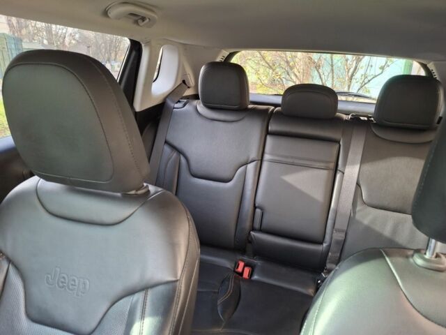 Серый Джип Компас, объемом двигателя 2.4 л и пробегом 103 тыс. км за 15500 $, фото 3 на Automoto.ua