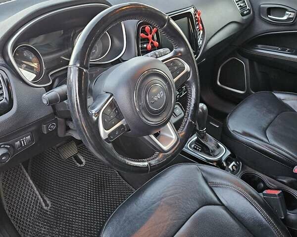 Серый Джип Компас, объемом двигателя 2.36 л и пробегом 135 тыс. км за 16500 $, фото 5 на Automoto.ua