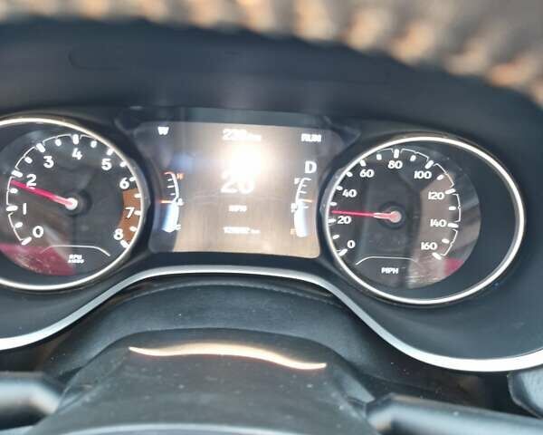 Серый Джип Компас, объемом двигателя 2.36 л и пробегом 129 тыс. км за 15500 $, фото 10 на Automoto.ua