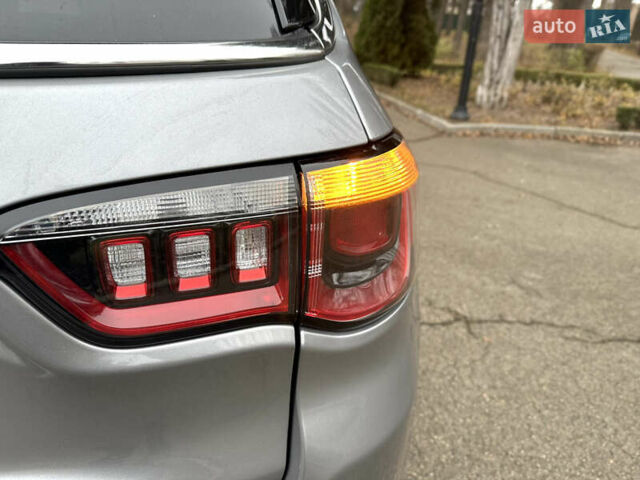 Серый Джип Компас, объемом двигателя 2.36 л и пробегом 189 тыс. км за 17300 $, фото 10 на Automoto.ua