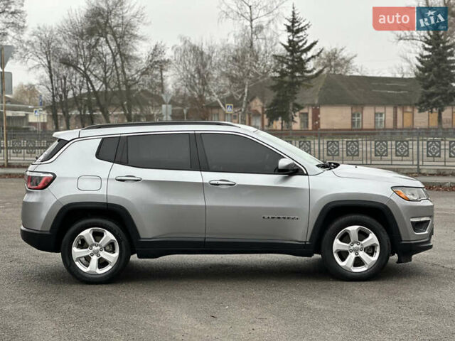 Серый Джип Компас, объемом двигателя 2.4 л и пробегом 31 тыс. км за 15599 $, фото 3 на Automoto.ua