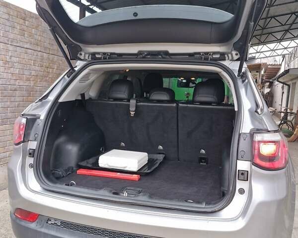 Серый Джип Компас, объемом двигателя 2.36 л и пробегом 129 тыс. км за 15500 $, фото 8 на Automoto.ua