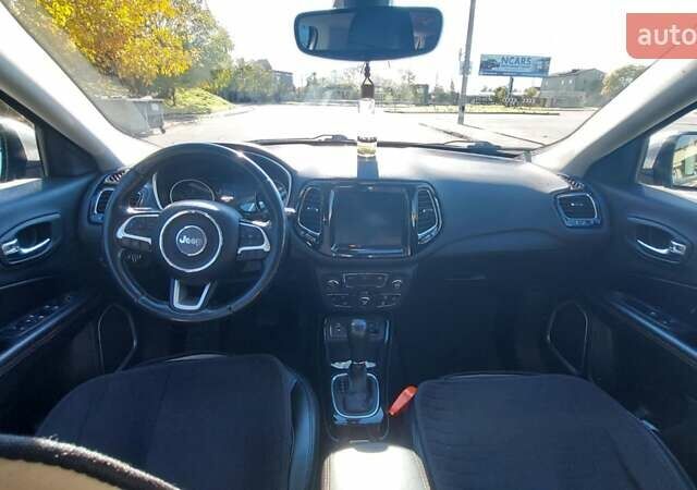 Джип Compass 2019 у Одесі на Automoto.ua Сірий Джип Compass, об'ємом двигуна 2.36 л та пробігом 148 тис. км за 17000 $, фото 13 на Automoto.ua