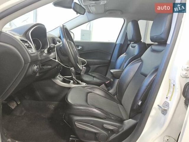 Сірий Джип Compass, об'ємом двигуна 0 л та пробігом 80 тис. км за 1500 $, фото 6 на Automoto.ua