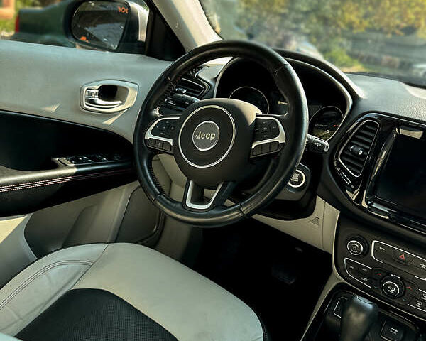 Серый Джип Компас, объемом двигателя 2.36 л и пробегом 132 тыс. км за 16500 $, фото 2 на Automoto.ua