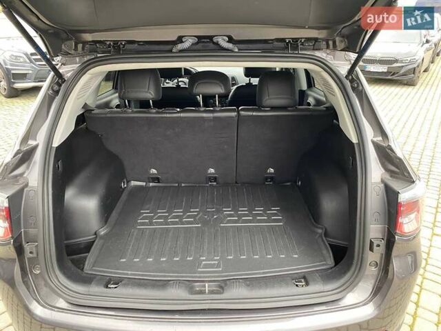 Джип Compass 2019 у Львові на Automoto.ua Сірий Джип Compass, об'ємом двигуна 2.36 л та пробігом 106 тис. км за 15300 $, фото 25 на Automoto.ua