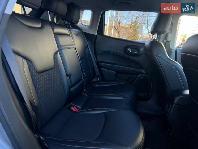 Сірий Джип Compass, об'ємом двигуна 2.36 л та пробігом 88 тис. км за 16000 $, фото 21 на Automoto.ua