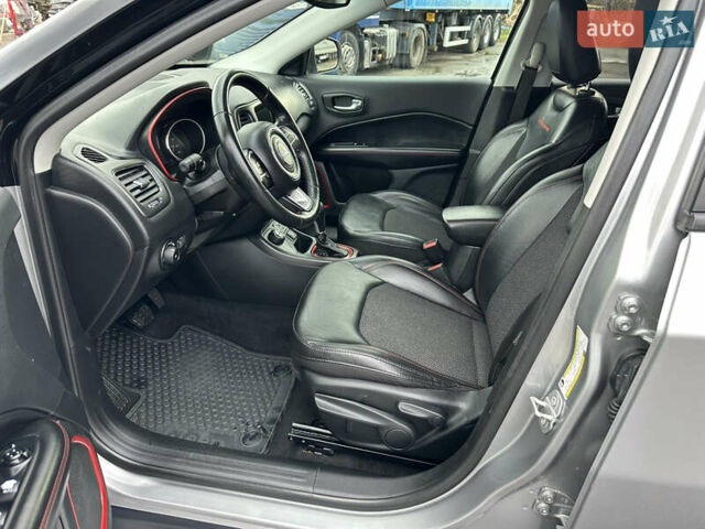 Серый Джип Компас, объемом двигателя 2.36 л и пробегом 181 тыс. км за 16500 $, фото 6 на Automoto.ua