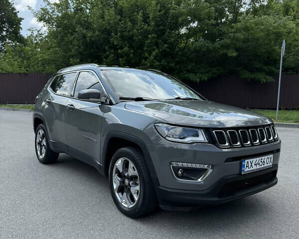 Серый Джип Компас, объемом двигателя 2.4 л и пробегом 95 тыс. км за 18100 $, фото 2 на Automoto.ua
