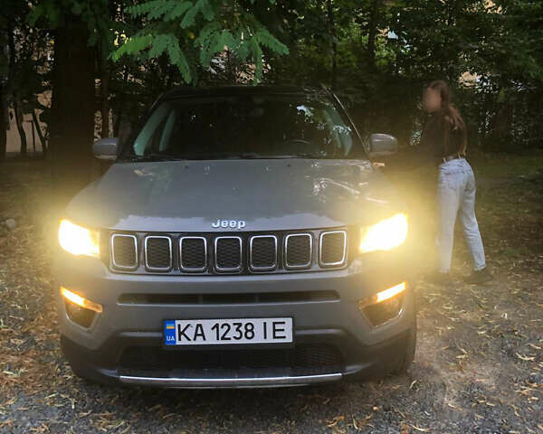 Сірий Джип Compass, об'ємом двигуна 2.4 л та пробігом 99 тис. км за 17299 $, фото 2 на Automoto.ua