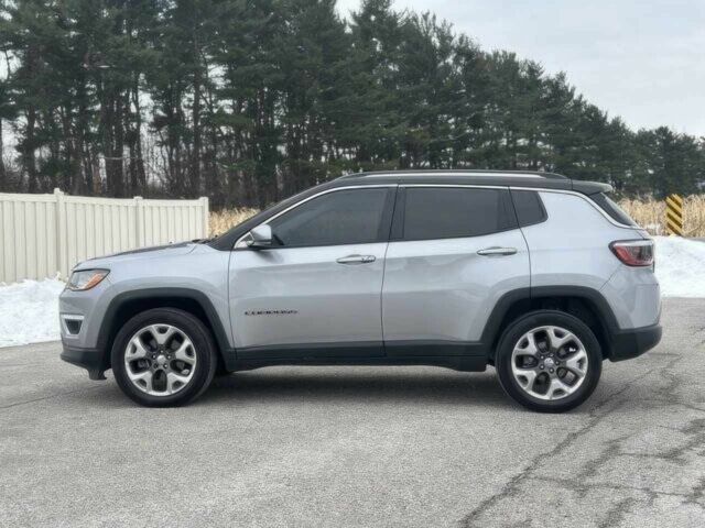 Серый Джип Компас, объемом двигателя 2.4 л и пробегом 38 тыс. км за 9000 $, фото 3 на Automoto.ua