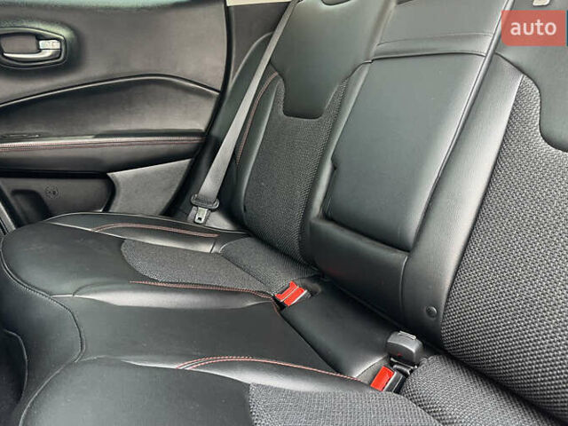 Сірий Джип Compass, об'ємом двигуна 2.4 л та пробігом 102 тис. км за 16200 $, фото 18 на Automoto.ua