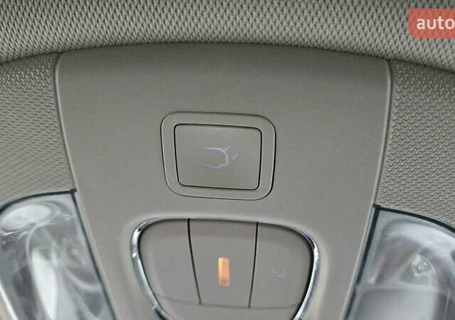 Сірий Джип Compass, об'ємом двигуна 2.36 л та пробігом 94 тис. км за 17100 $, фото 18 на Automoto.ua