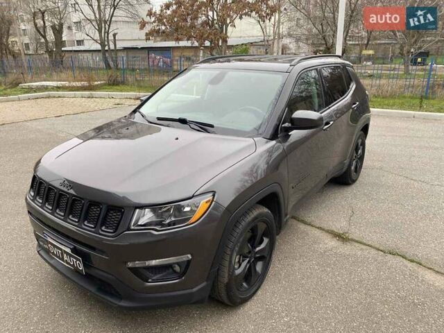 Серый Джип Компас, объемом двигателя 2.36 л и пробегом 201 тыс. км за 15499 $, фото 5 на Automoto.ua