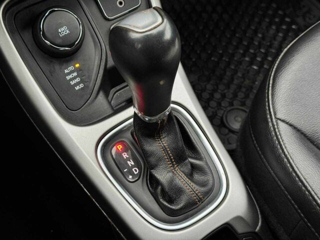 Серый Джип Компас, объемом двигателя 0 л и пробегом 60 тыс. км за 14100 $, фото 12 на Automoto.ua