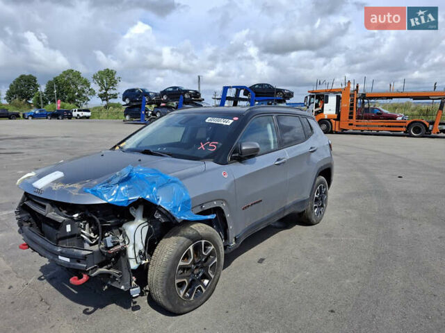 Сірий Джип Compass, об'ємом двигуна 2.4 л та пробігом 100 тис. км за 15000 $, фото 1 на Automoto.ua