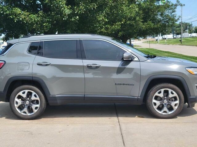 Сірий Джип Compass, об'ємом двигуна 2.4 л та пробігом 32 тис. км за 5500 $, фото 5 на Automoto.ua