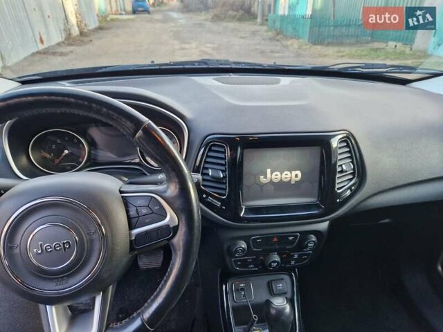 Сірий Джип Compass, об'ємом двигуна 2.4 л та пробігом 137 тис. км за 17100 $, фото 11 на Automoto.ua