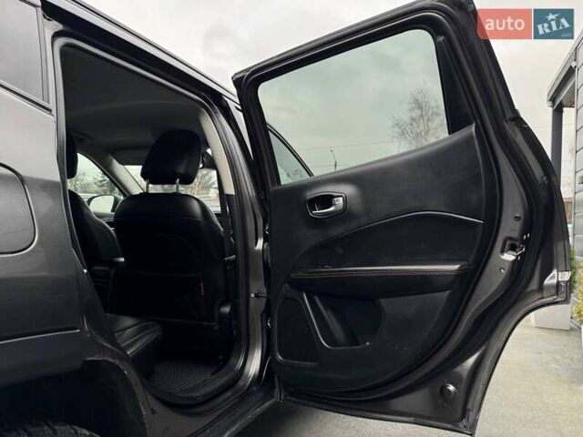 Сірий Джип Compass, об'ємом двигуна 2.36 л та пробігом 199 тис. км за 13900 $, фото 45 на Automoto.ua