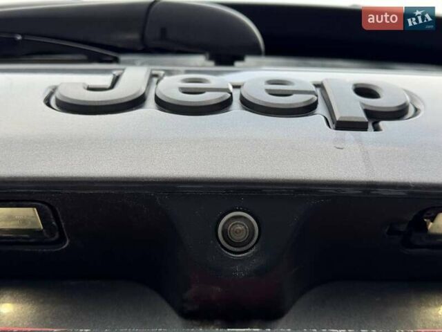 Сірий Джип Compass, об'ємом двигуна 2.36 л та пробігом 199 тис. км за 13900 $, фото 9 на Automoto.ua