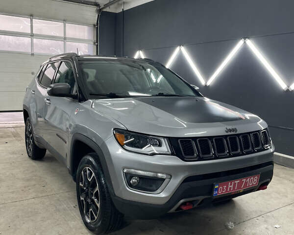 Сірий Джип Compass, об'ємом двигуна 2.4 л та пробігом 104 тис. км за 17900 $, фото 1 на Automoto.ua