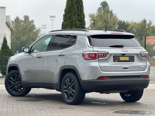 Сірий Джип Compass, об'ємом двигуна 2.4 л та пробігом 130 тис. км за 17350 $, фото 8 на Automoto.ua