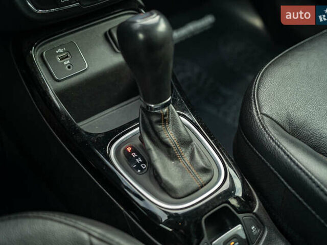 Серый Джип Компас, объемом двигателя 2.36 л и пробегом 108 тыс. км за 17900 $, фото 28 на Automoto.ua