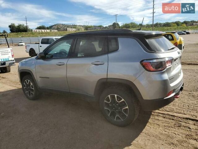 Сірий Джип Compass, об'ємом двигуна 2.4 л та пробігом 96 тис. км за 3100 $, фото 1 на Automoto.ua